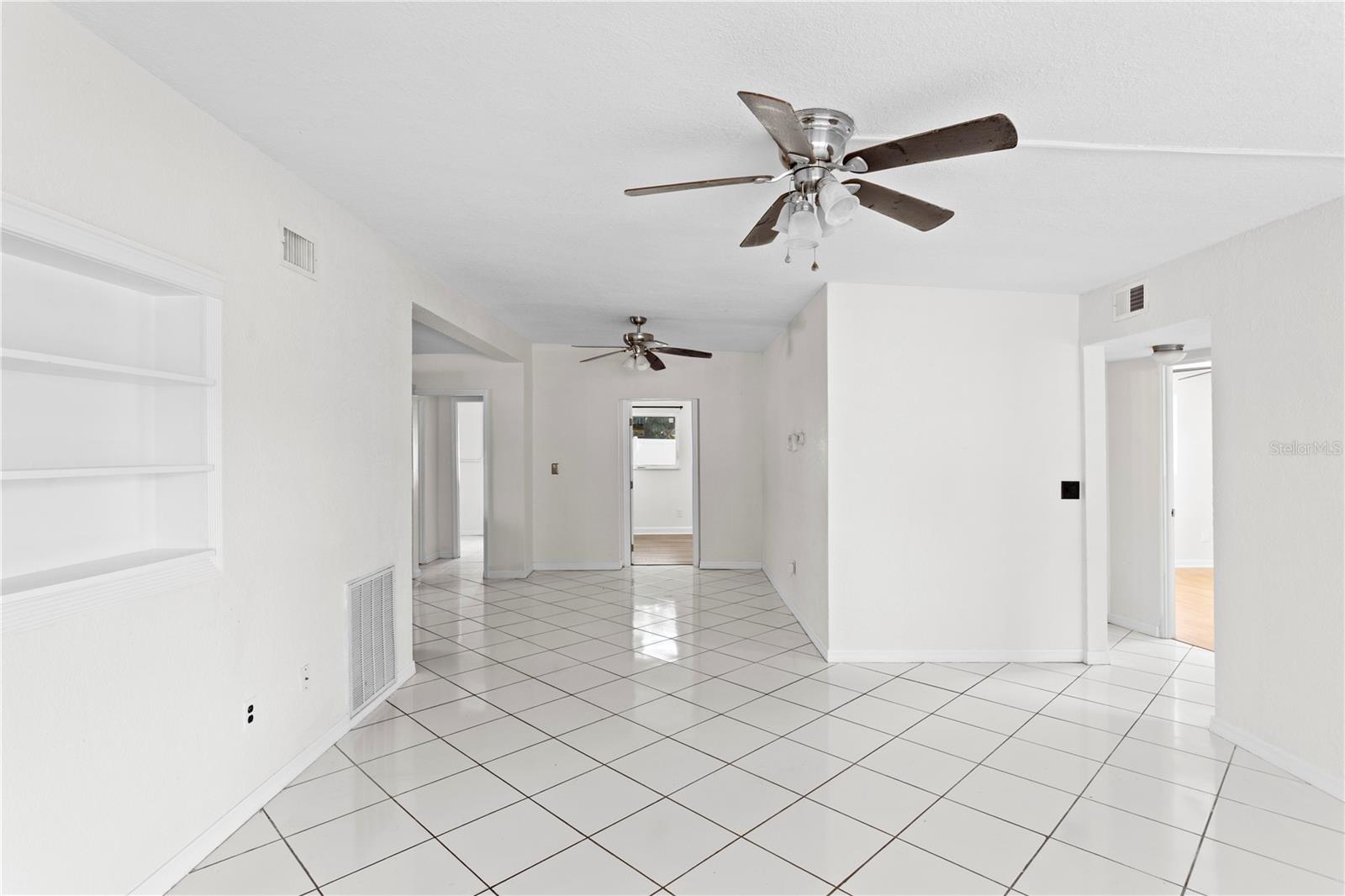 13733 TRINIDAD DR, SEMINOLE, FL, 33776