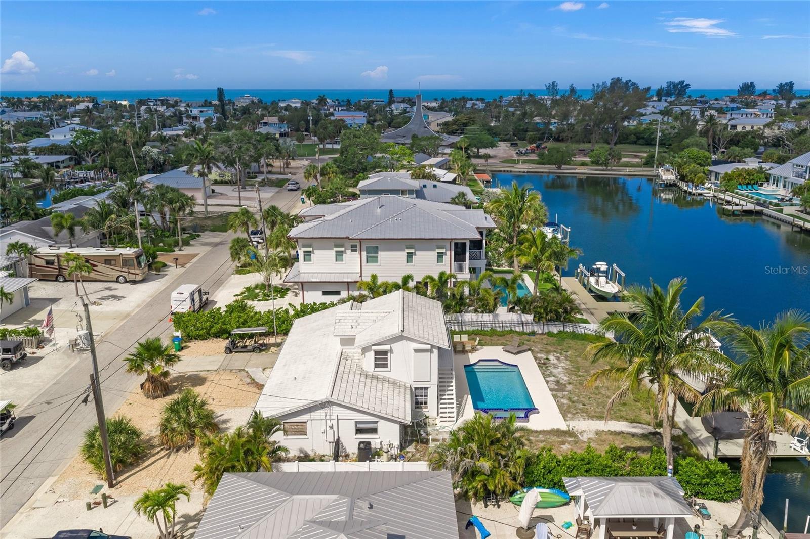 512 67TH ST, HOLMES BEACH, FL, 34217