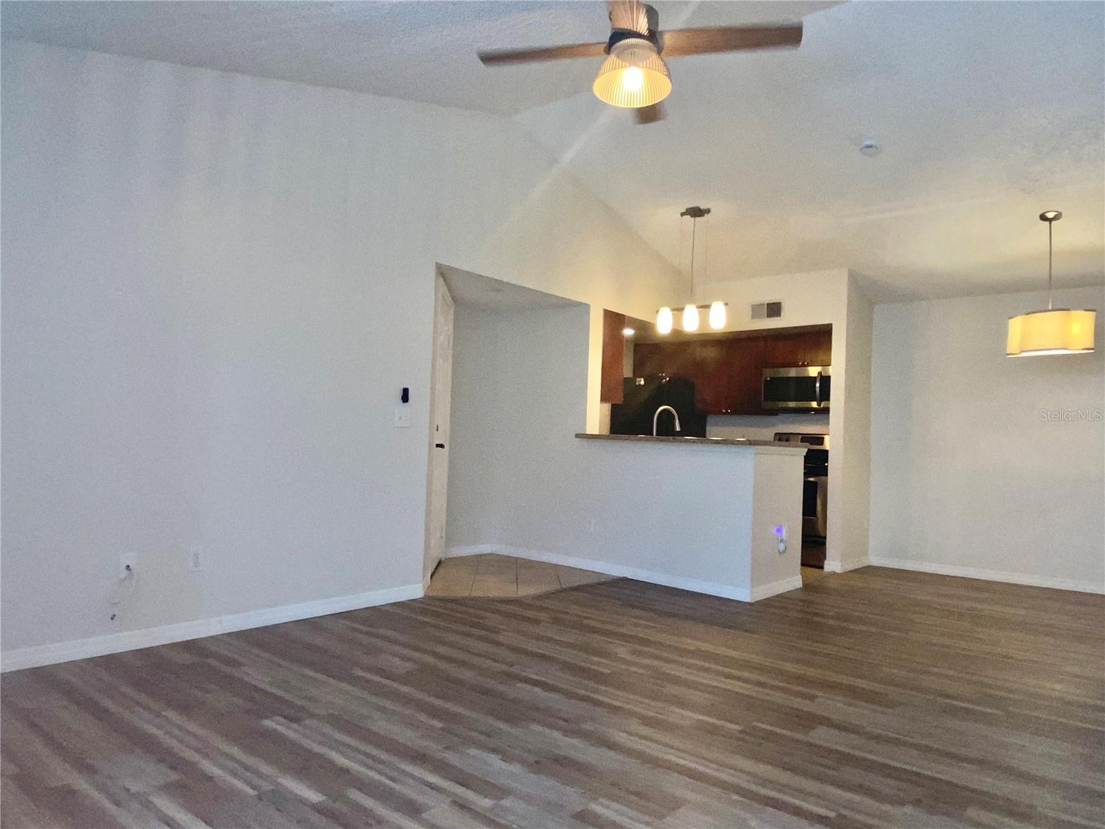 5144 CONROY RD #38, ORLANDO, FL, 32811