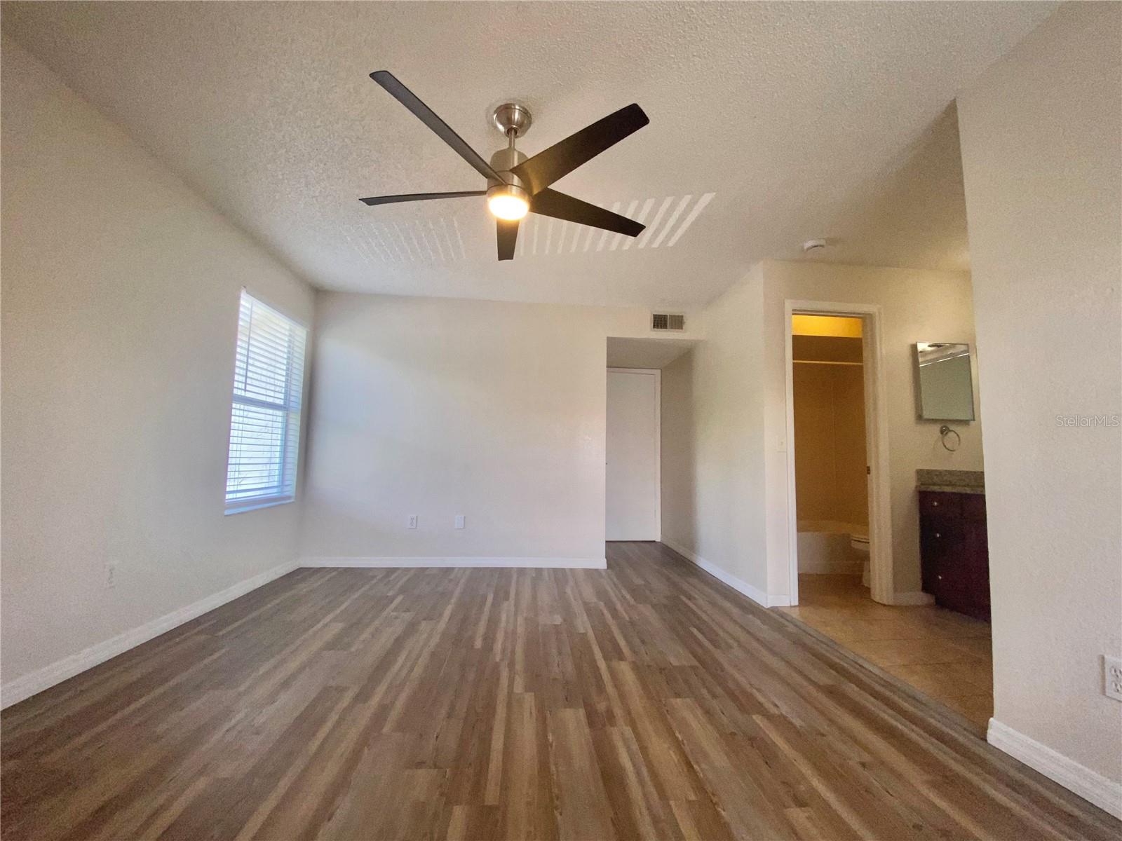 5144 CONROY RD #38, ORLANDO, FL, 32811
