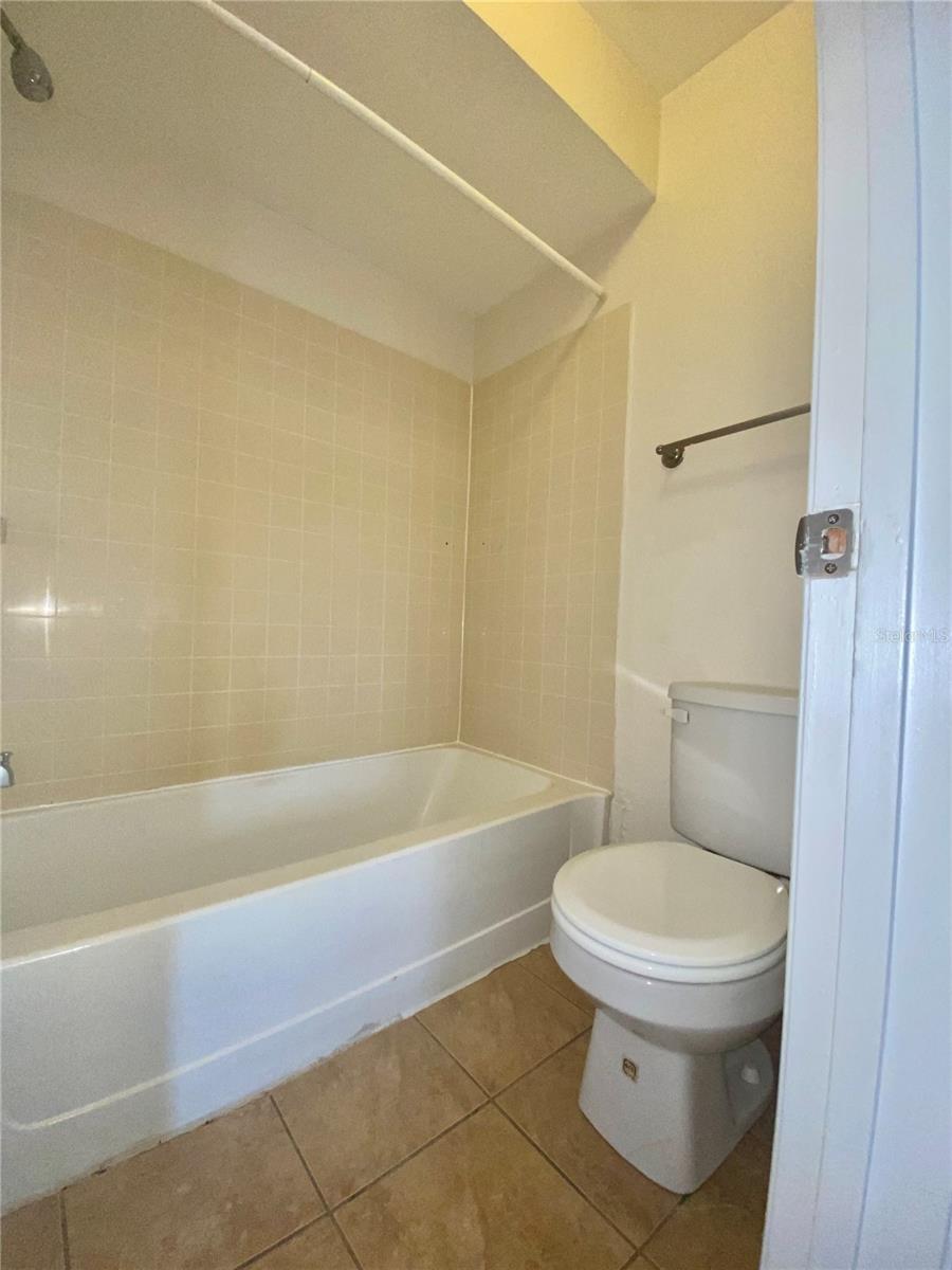 5144 CONROY RD #38, ORLANDO, FL, 32811