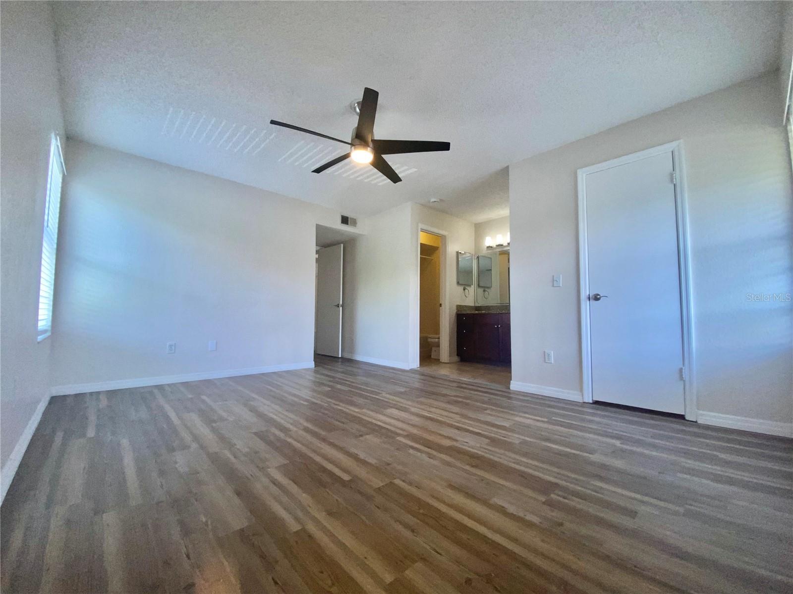 5144 CONROY RD #38, ORLANDO, FL, 32811