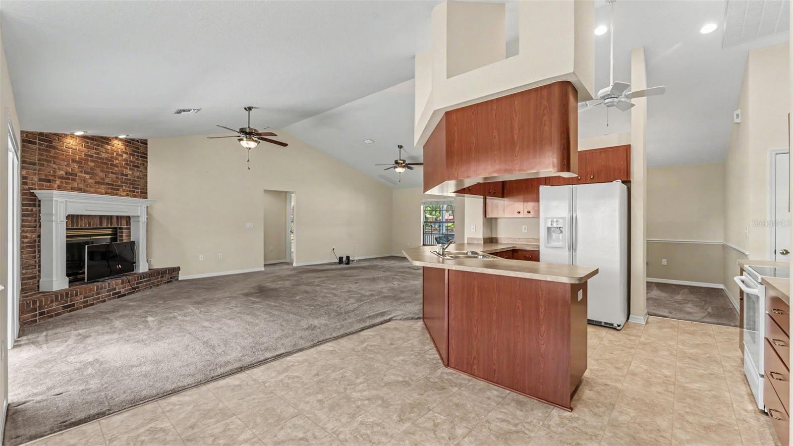 8525 N CAMPBELL RD, LAKELAND, FL, 33810