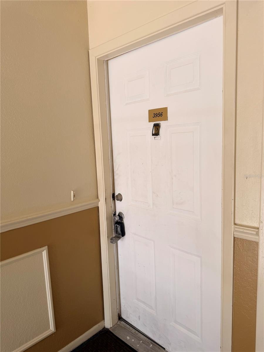 3956 VERSAILLES DR #3956B, ORLANDO, FL, 32808