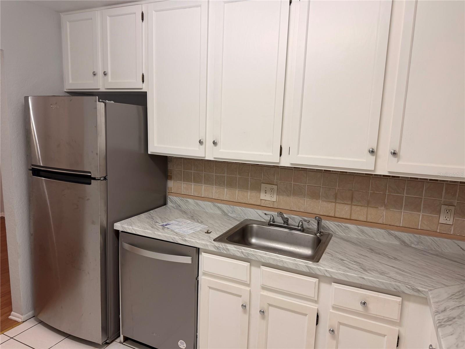 3956 VERSAILLES DR #3956B, ORLANDO, FL, 32808