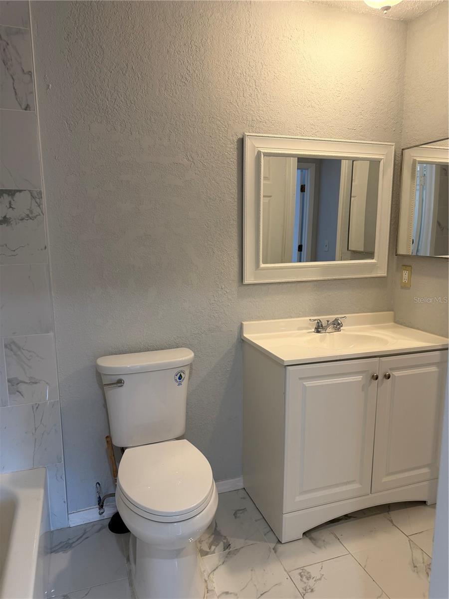 3956 VERSAILLES DR #3956B, ORLANDO, FL, 32808