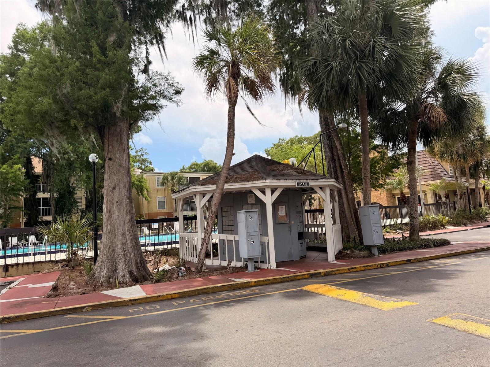 3956 VERSAILLES DR #3956B, ORLANDO, FL, 32808
