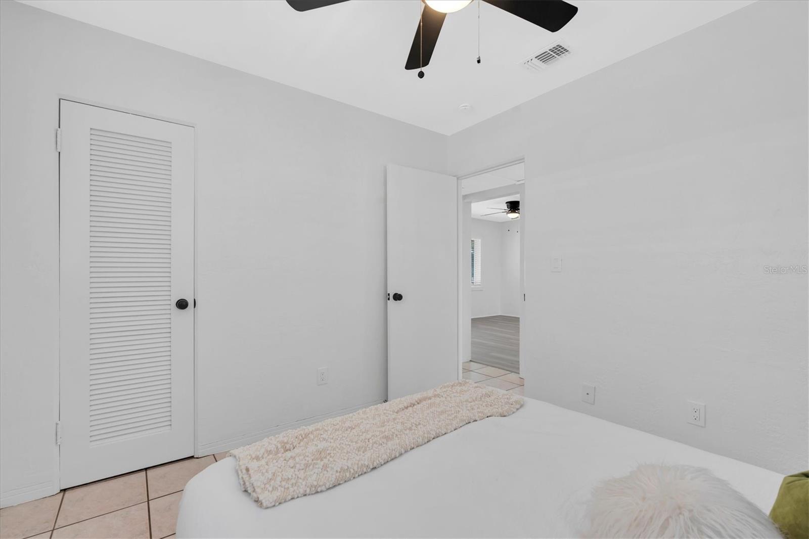 1221 53RD AVE N, ST PETERSBURG, FL, 33703
