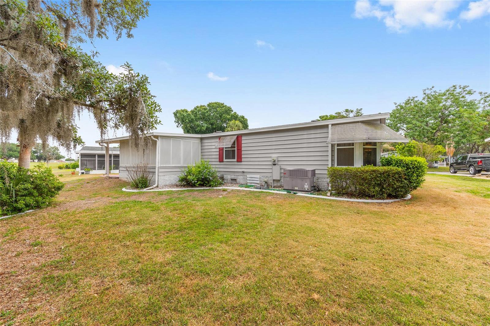 951 OLEANDER ST, LADY LAKE, FL, 32159