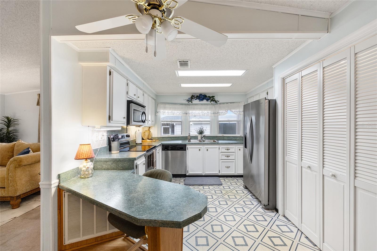 951 OLEANDER ST, LADY LAKE, FL, 32159