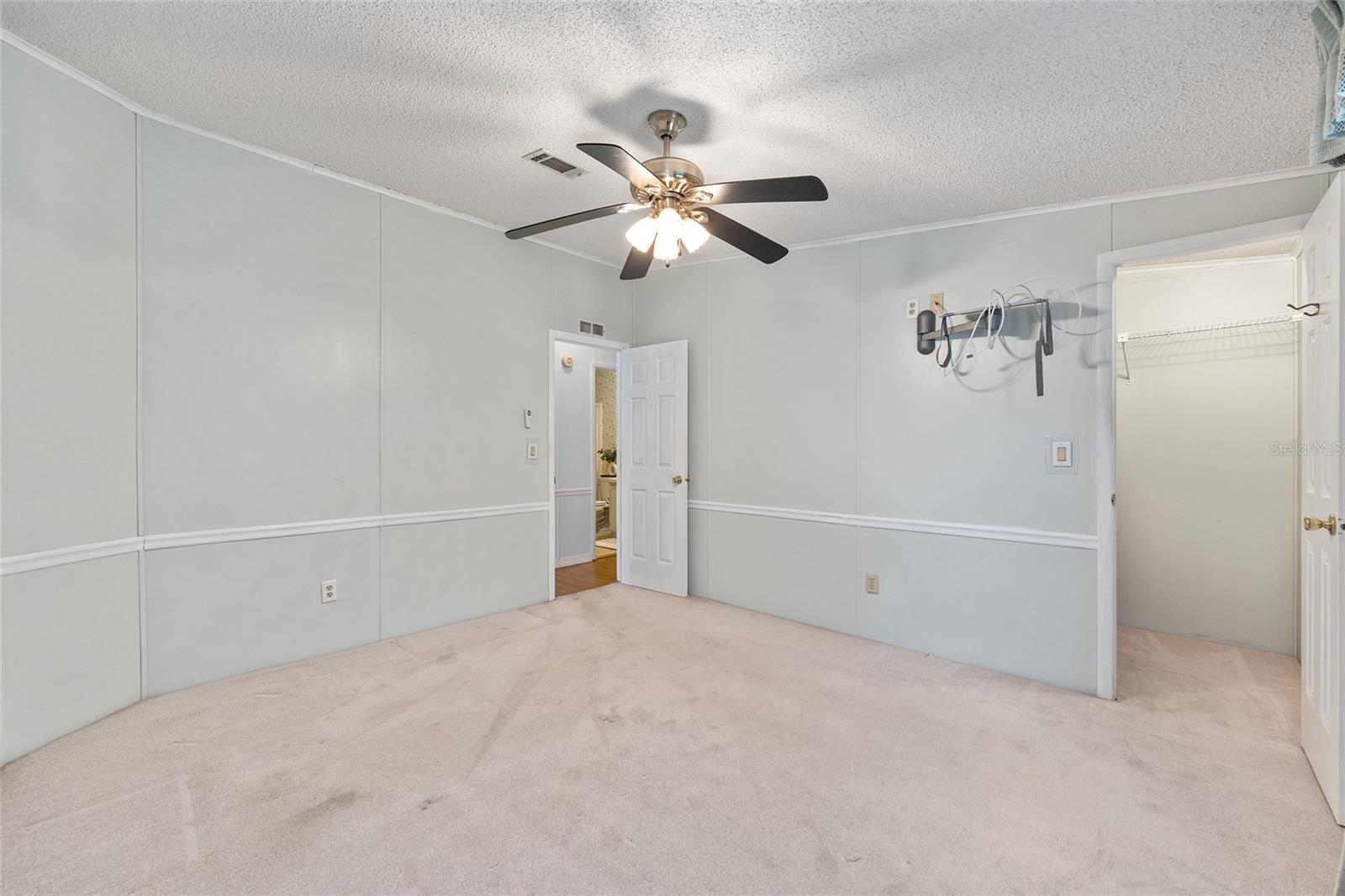 951 OLEANDER ST, LADY LAKE, FL, 32159