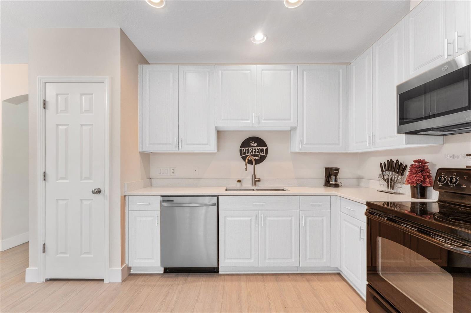 2944 PRAIRIE IRIS DR, LAND O LAKES, FL, 34638