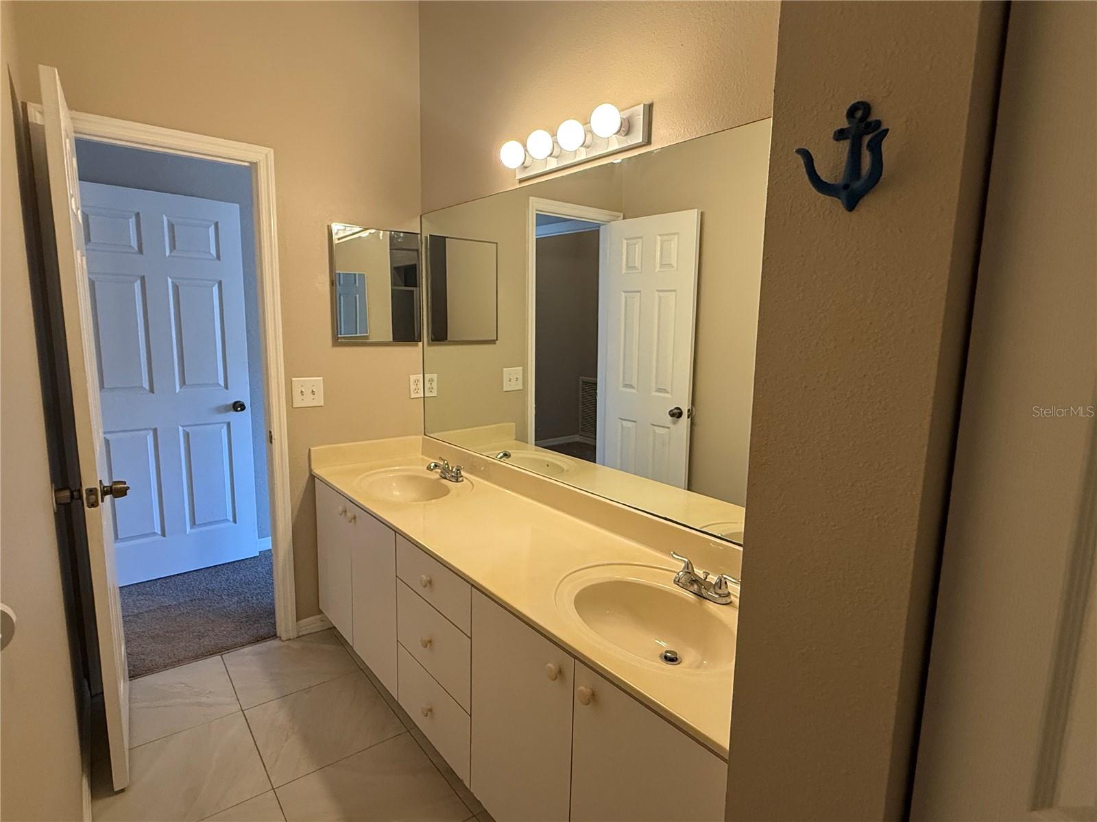 1117 PINELLAS BAYWAY S #303, TIERRA VERDE, FL, 33715