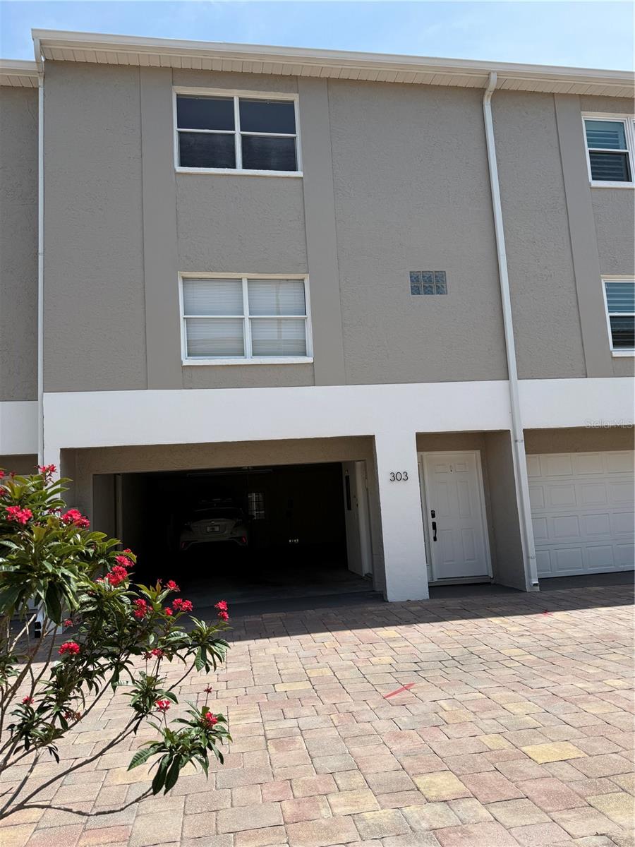 1117 PINELLAS BAYWAY S #303, TIERRA VERDE, FL, 33715