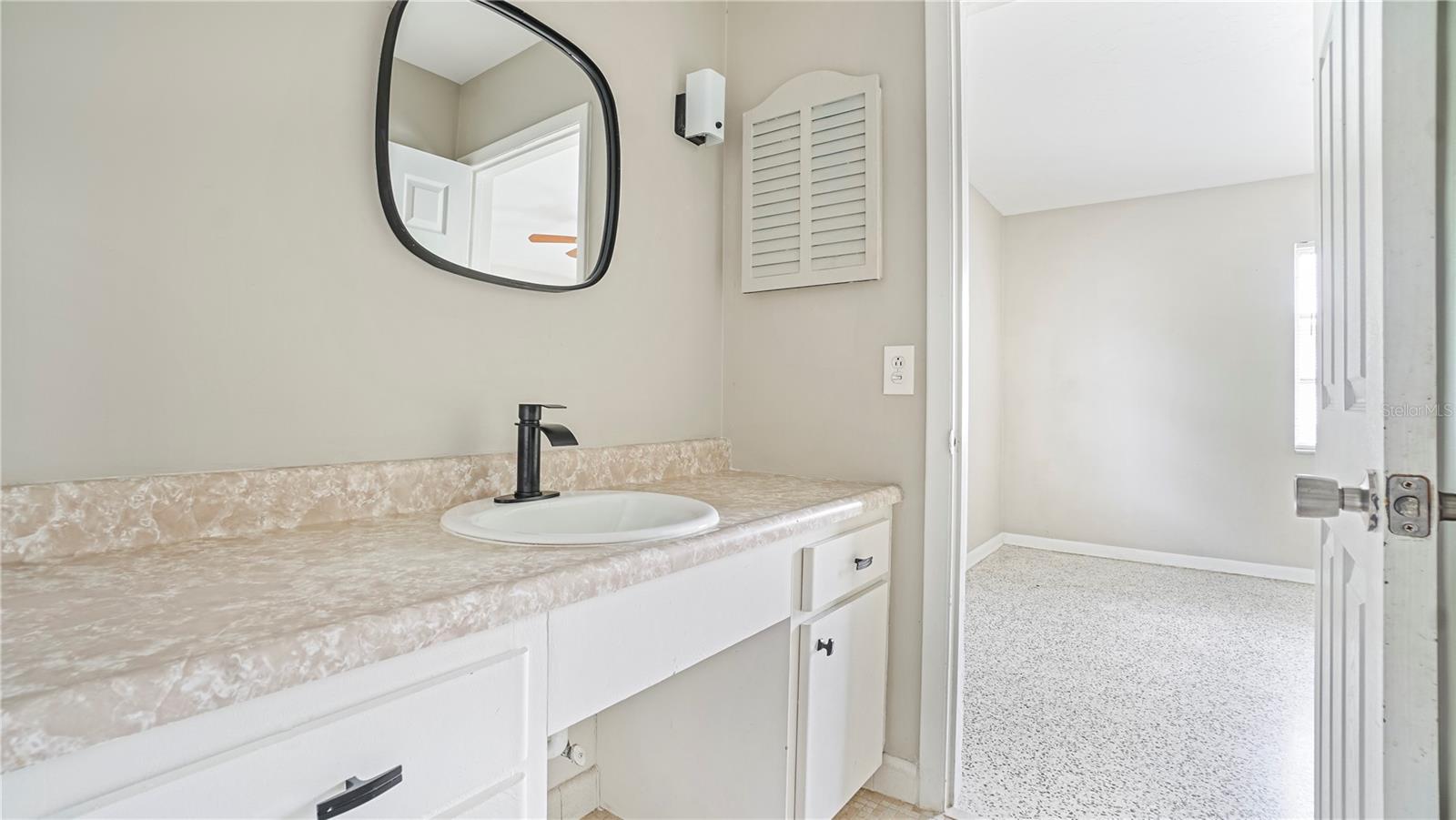1367 GAINESVILLE DR, DELTONA, FL, 32725