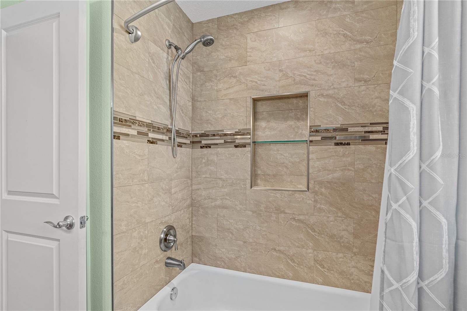 2513 QUEEN PALM DR, EDGEWATER, FL, 32141