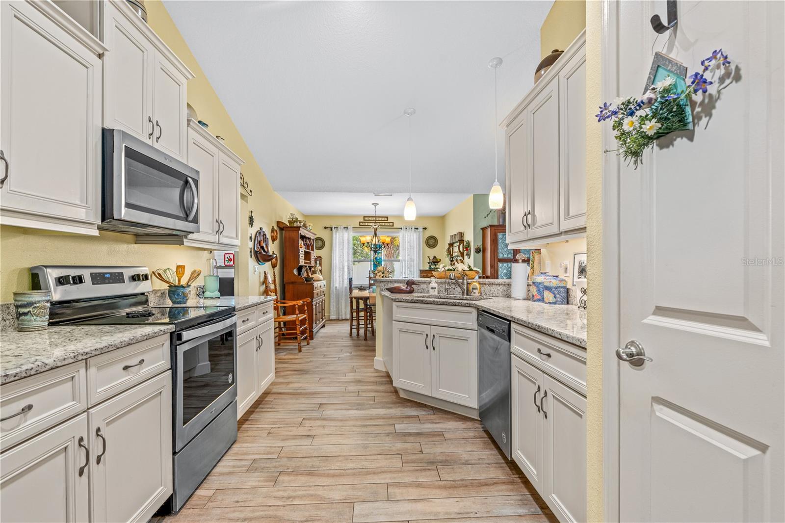 2513 QUEEN PALM DR, EDGEWATER, FL, 32141