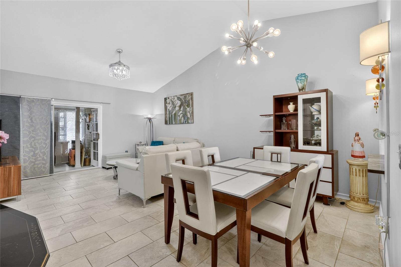 2370 BENTLEY DR, PALM HARBOR, FL, 34684