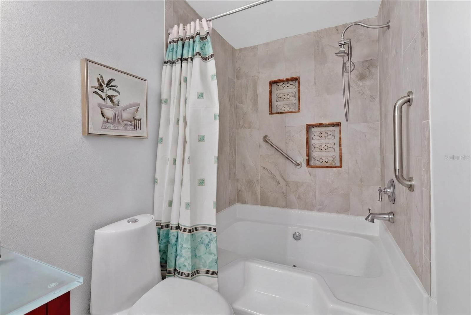 2370 BENTLEY DR, PALM HARBOR, FL, 34684