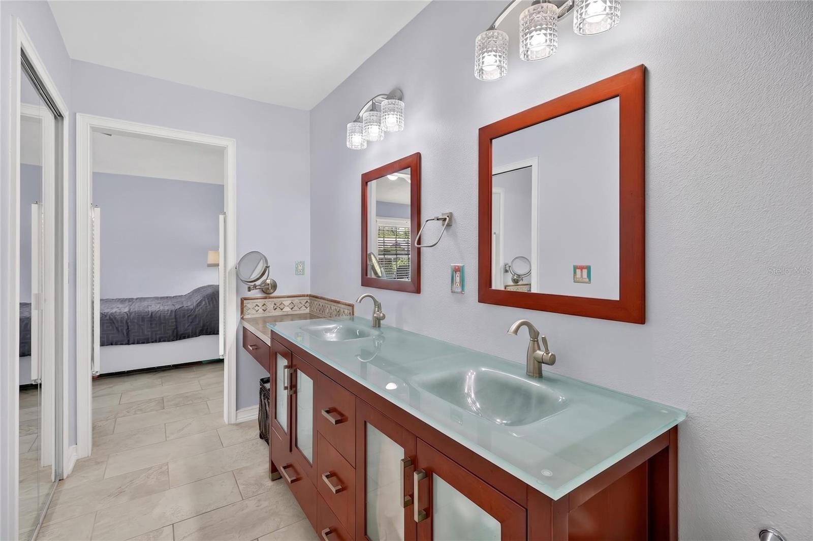 2370 BENTLEY DR, PALM HARBOR, FL, 34684