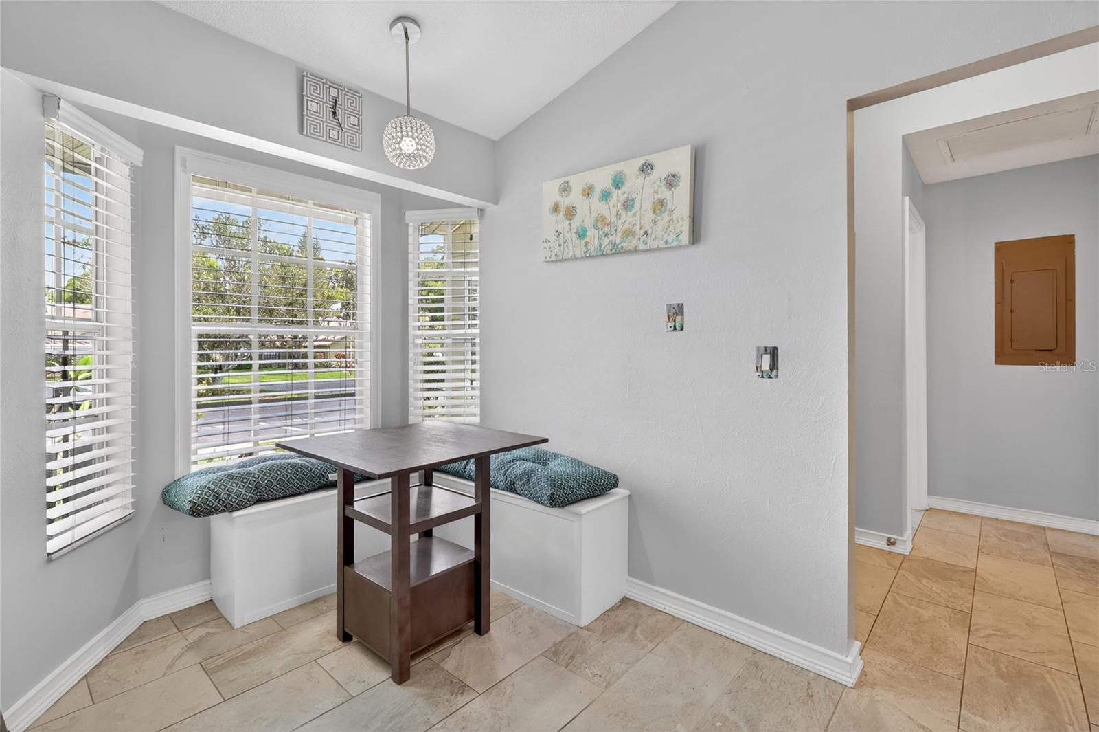2370 BENTLEY DR, PALM HARBOR, FL, 34684