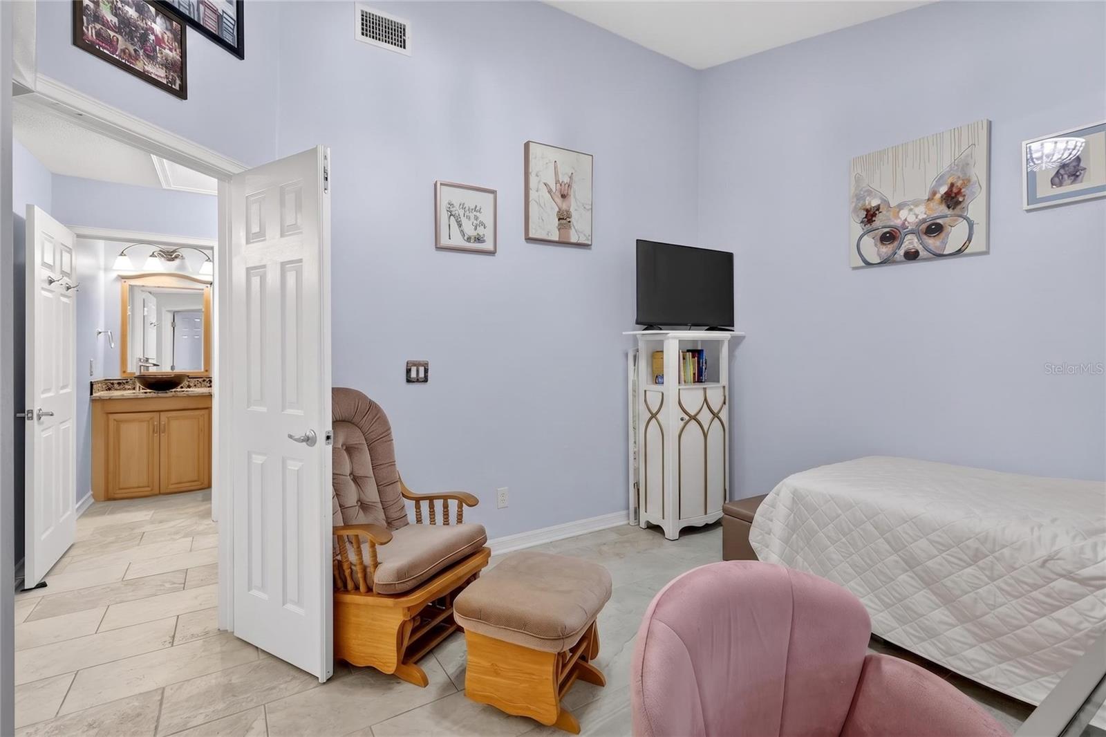 2370 BENTLEY DR, PALM HARBOR, FL, 34684