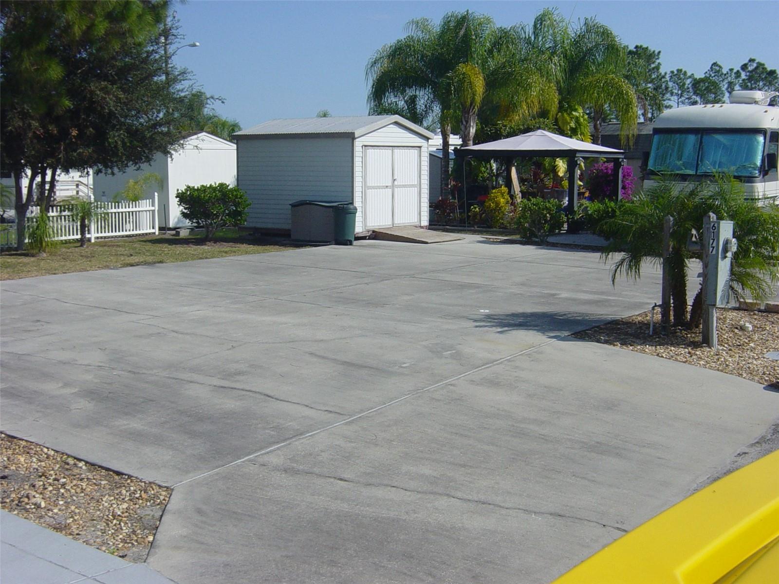 6177 PARKWAY E, ST CLOUD, FL, 34771