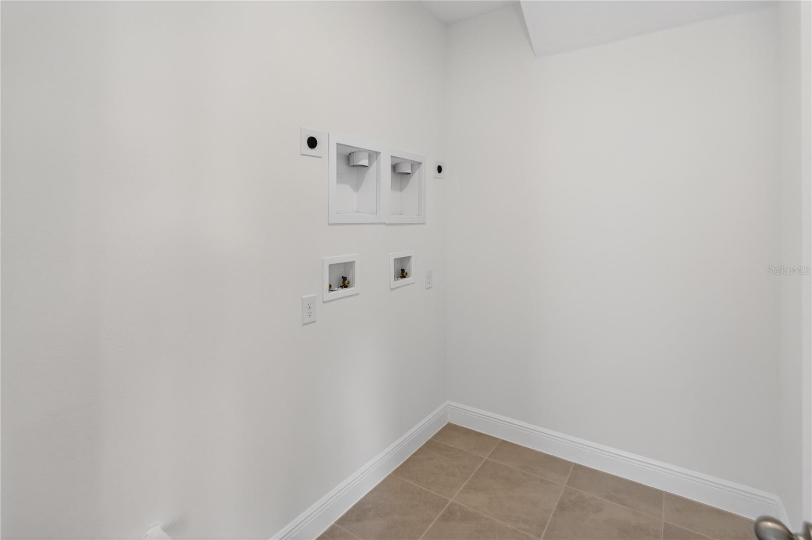 2926 SAILHOUSE DRIVE, ST CLOUD, FL, 34771
