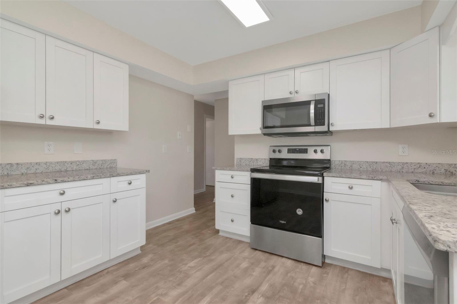 126 KINGSWAY RD, BRANDON, FL, 33510