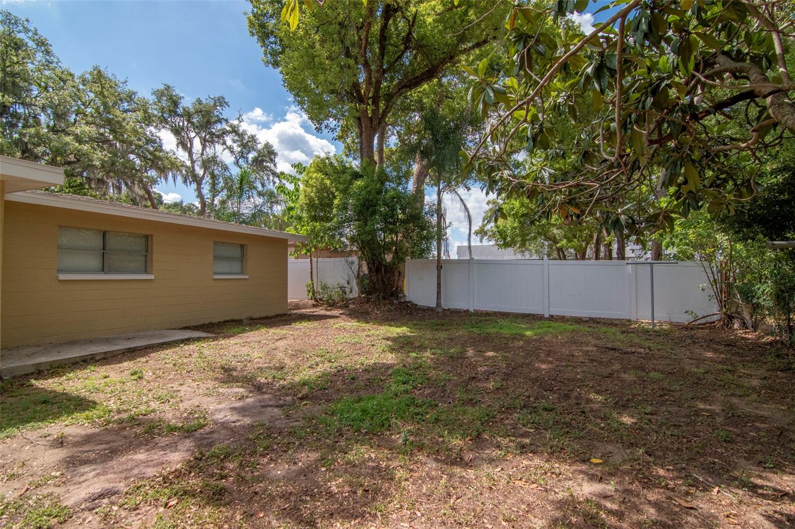 126 KINGSWAY RD, BRANDON, FL, 33510