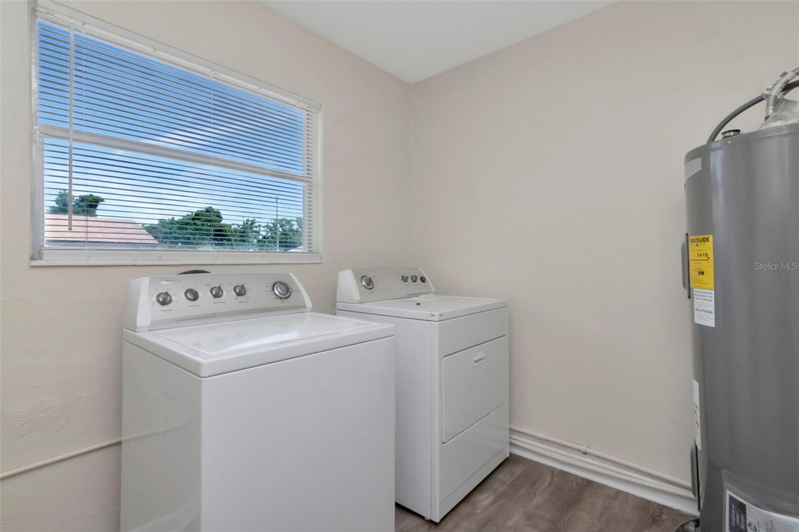 126 KINGSWAY RD, BRANDON, FL, 33510