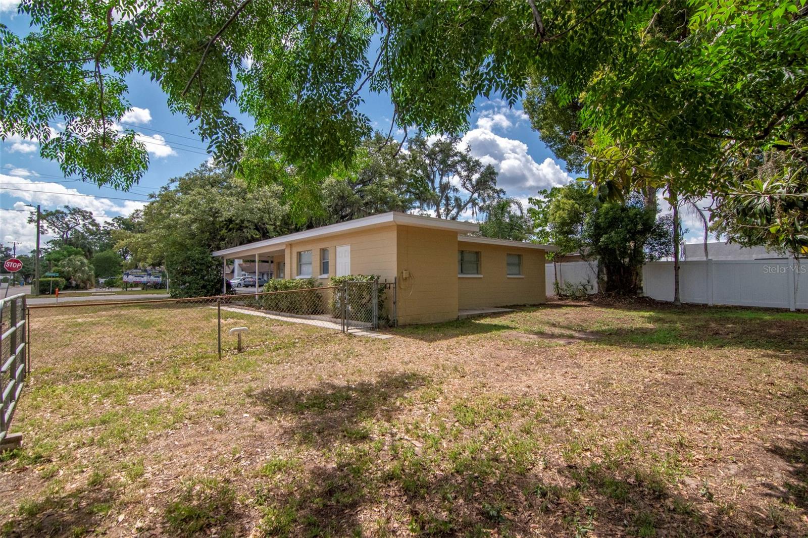 126 KINGSWAY RD, BRANDON, FL, 33510