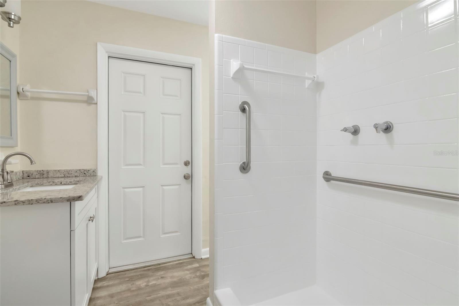 126 KINGSWAY RD, BRANDON, FL, 33510