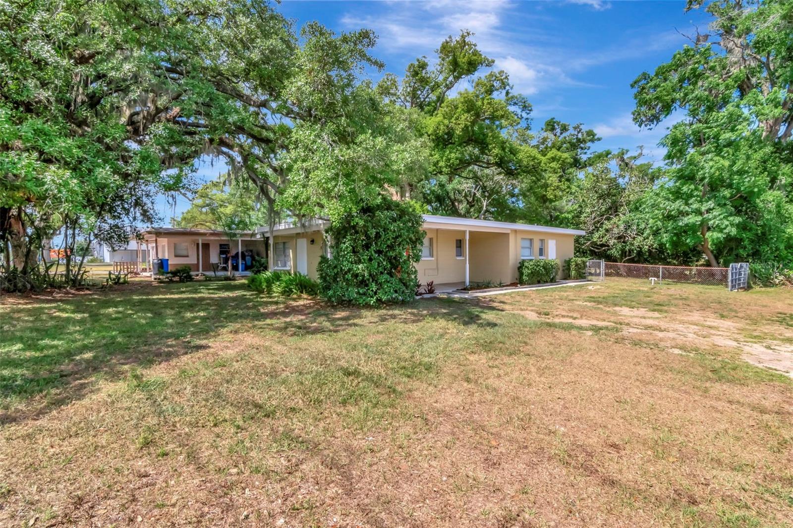 126 KINGSWAY RD, BRANDON, FL, 33510