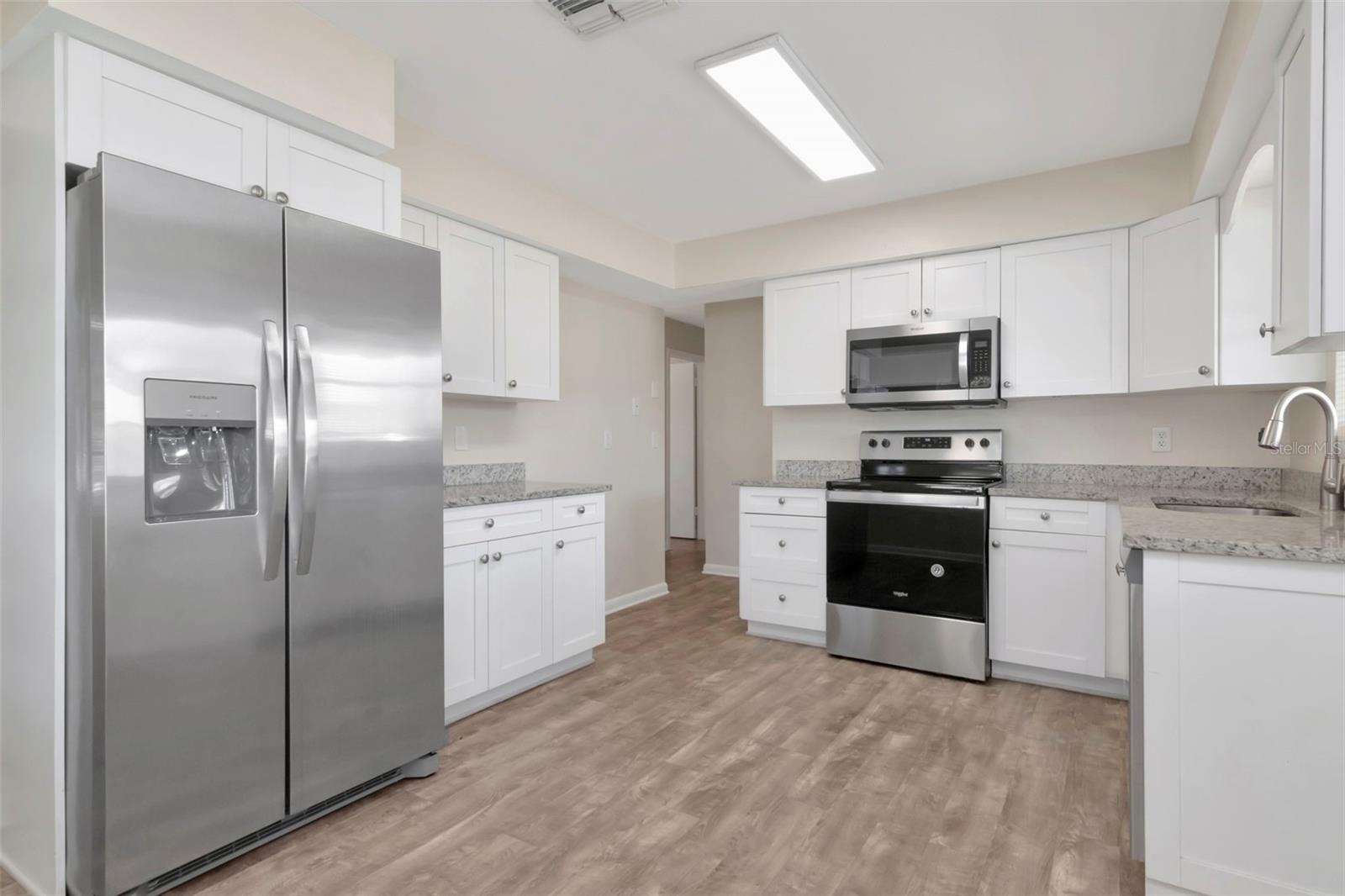 126 KINGSWAY RD, BRANDON, FL, 33510