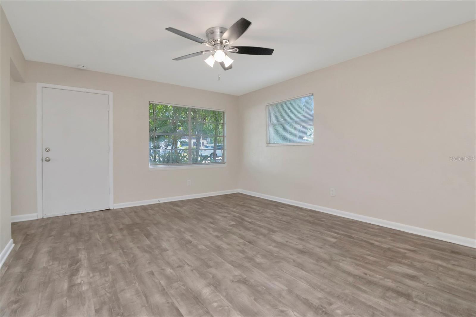 126 KINGSWAY RD, BRANDON, FL, 33510