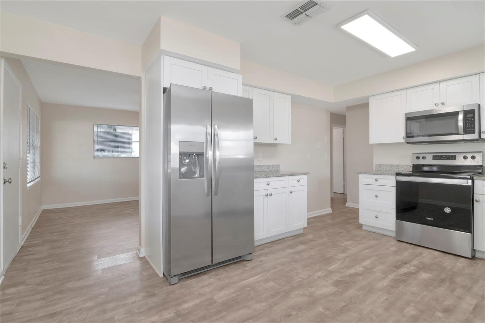 126 KINGSWAY RD, BRANDON, FL, 33510