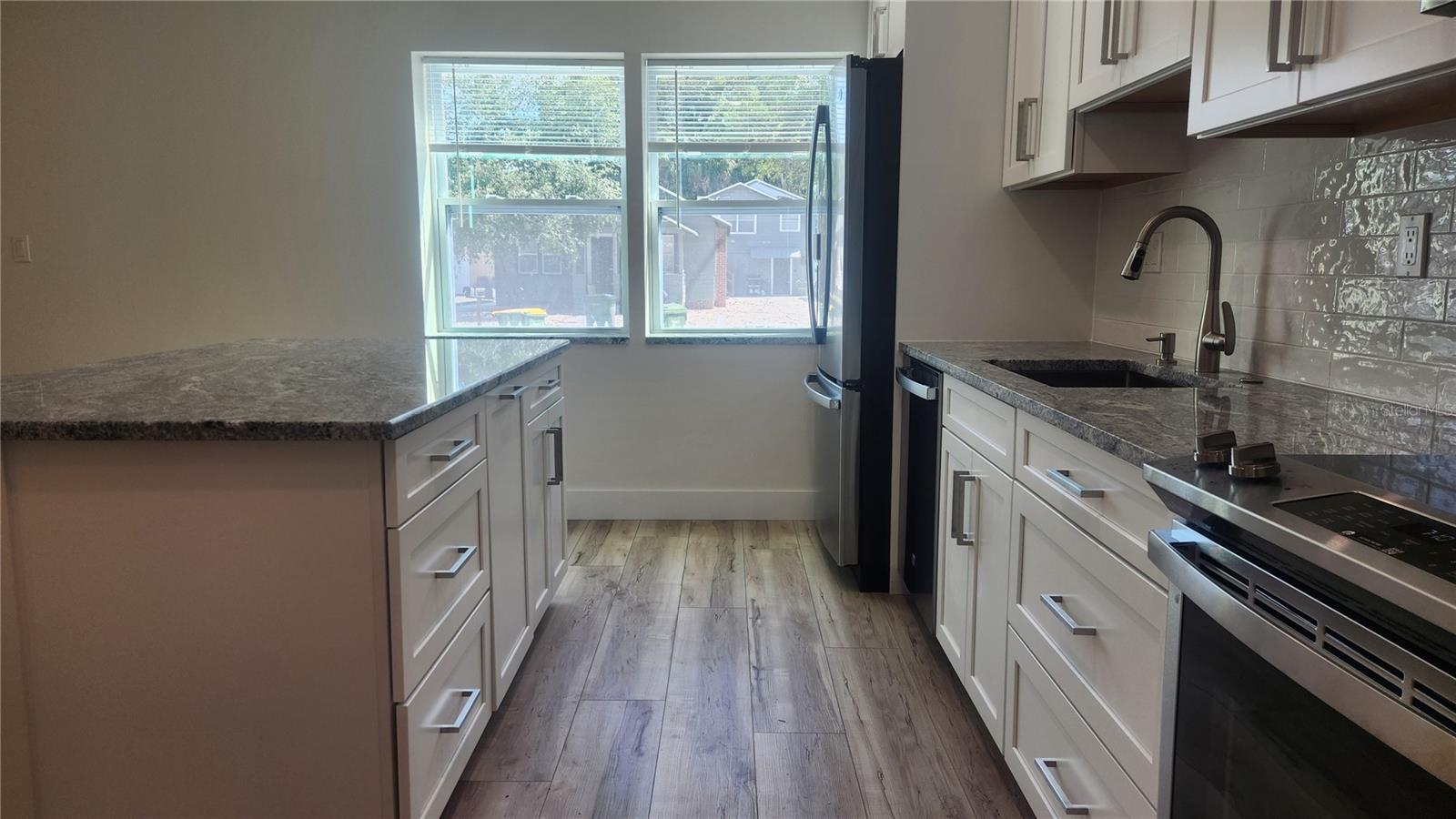 2117 5TH ST #Front House, SARASOTA, FL, 34237