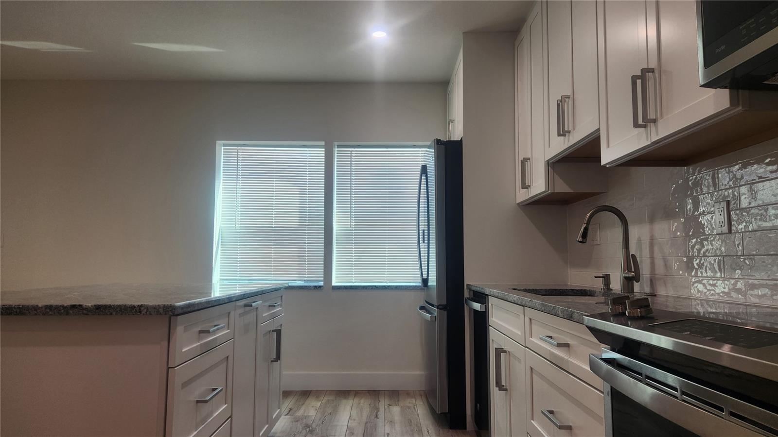 2117 5TH ST #Front House, SARASOTA, FL, 34237