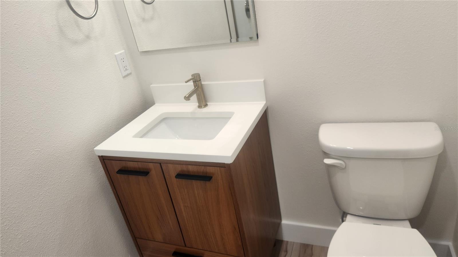 2117 5TH ST #Front House, SARASOTA, FL, 34237
