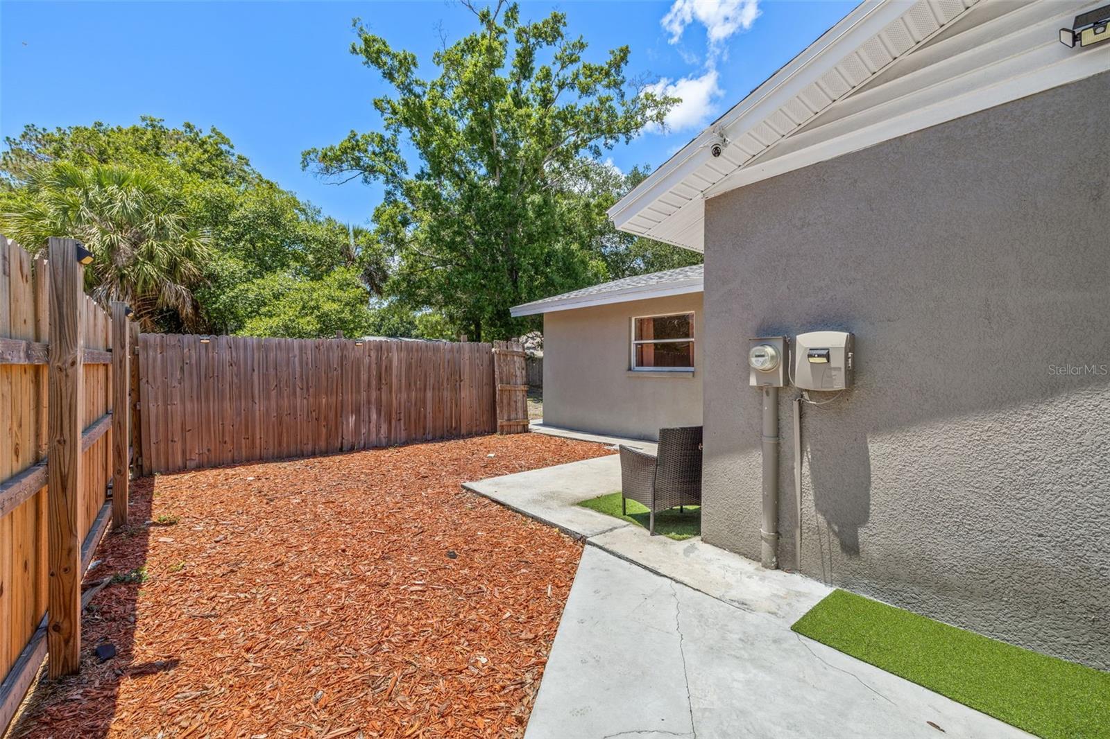 6802 CRESTHILL CT, TAMPA, FL, 33615