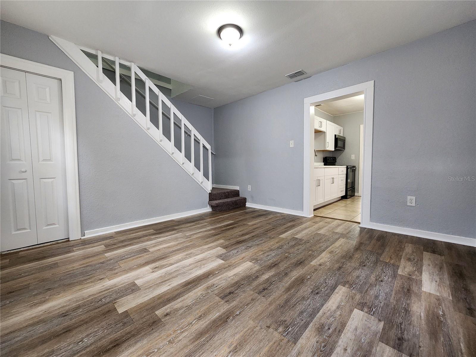 9037 6TH AVE, JACKSONVILLE, FL, 32208