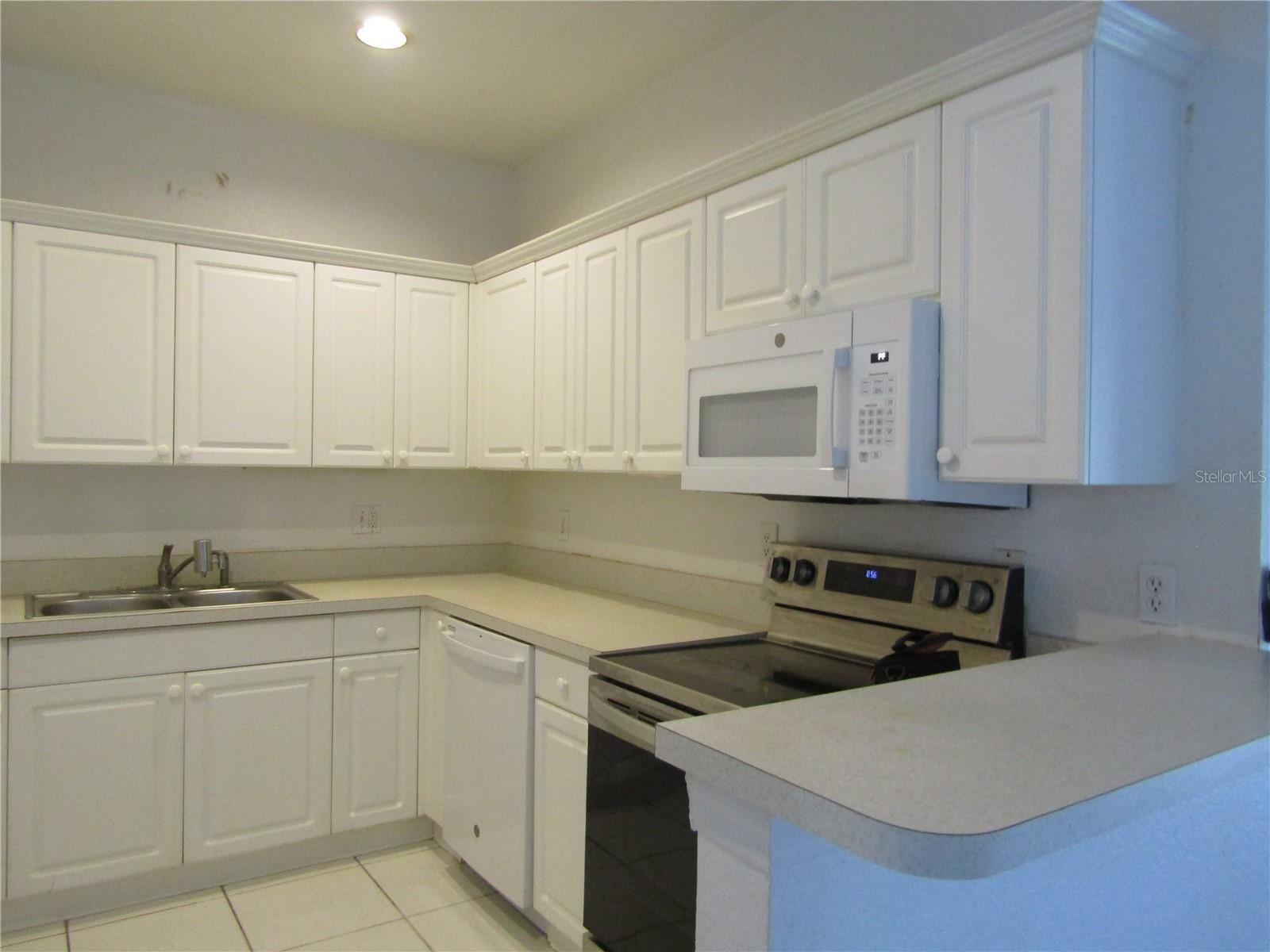 3966 MEDITERRANEA CIR #421, SARASOTA, FL, 34233
