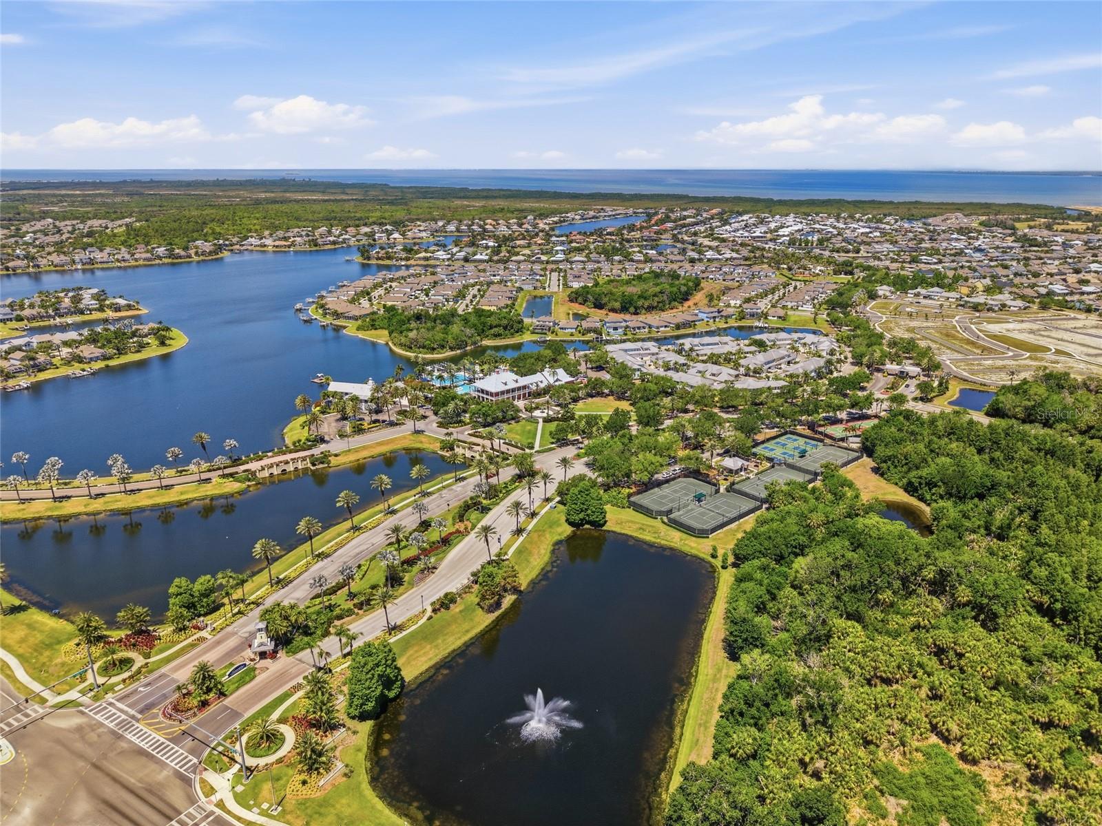 5610 GOLDEN ISLES DR, APOLLO BEACH, FL, 33572