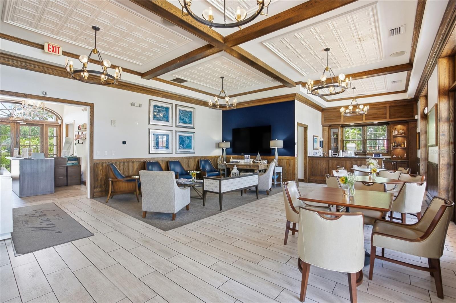 5610 GOLDEN ISLES DR, APOLLO BEACH, FL, 33572