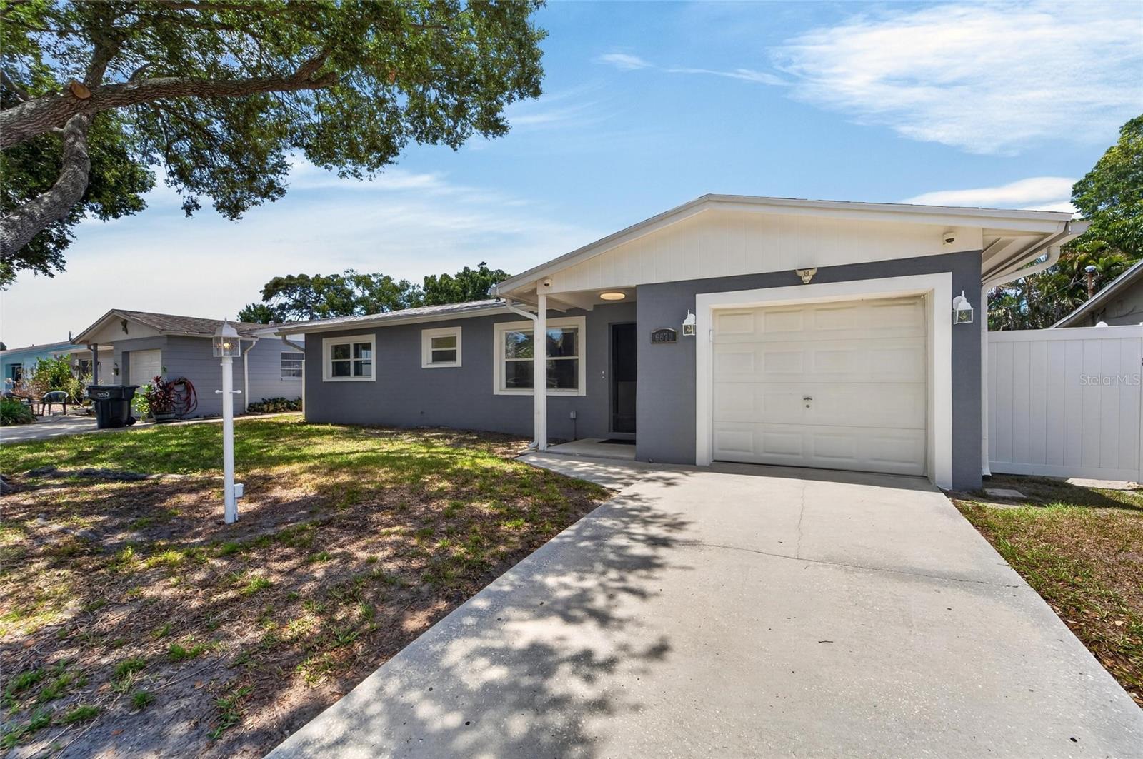 6670 26TH WAY N, ST PETERSBURG, FL, 33703