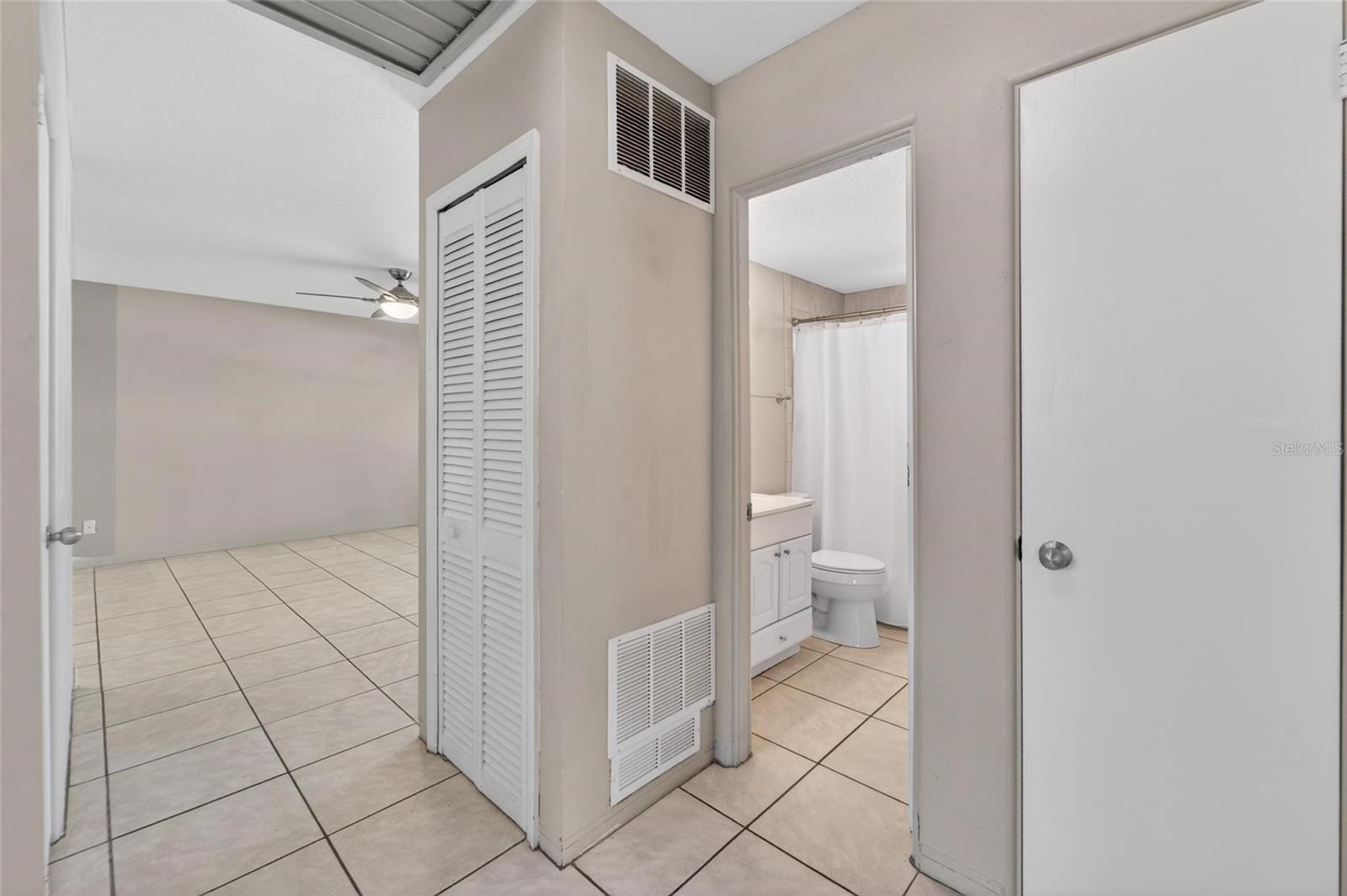 6670 26TH WAY N, ST PETERSBURG, FL, 33703
