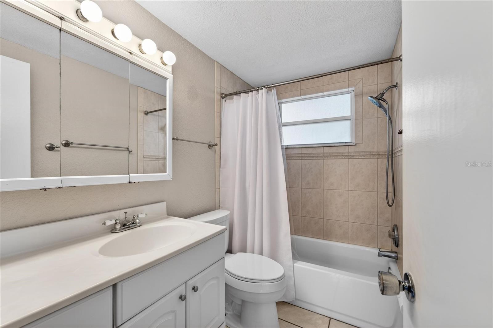 6670 26TH WAY N, ST PETERSBURG, FL, 33703