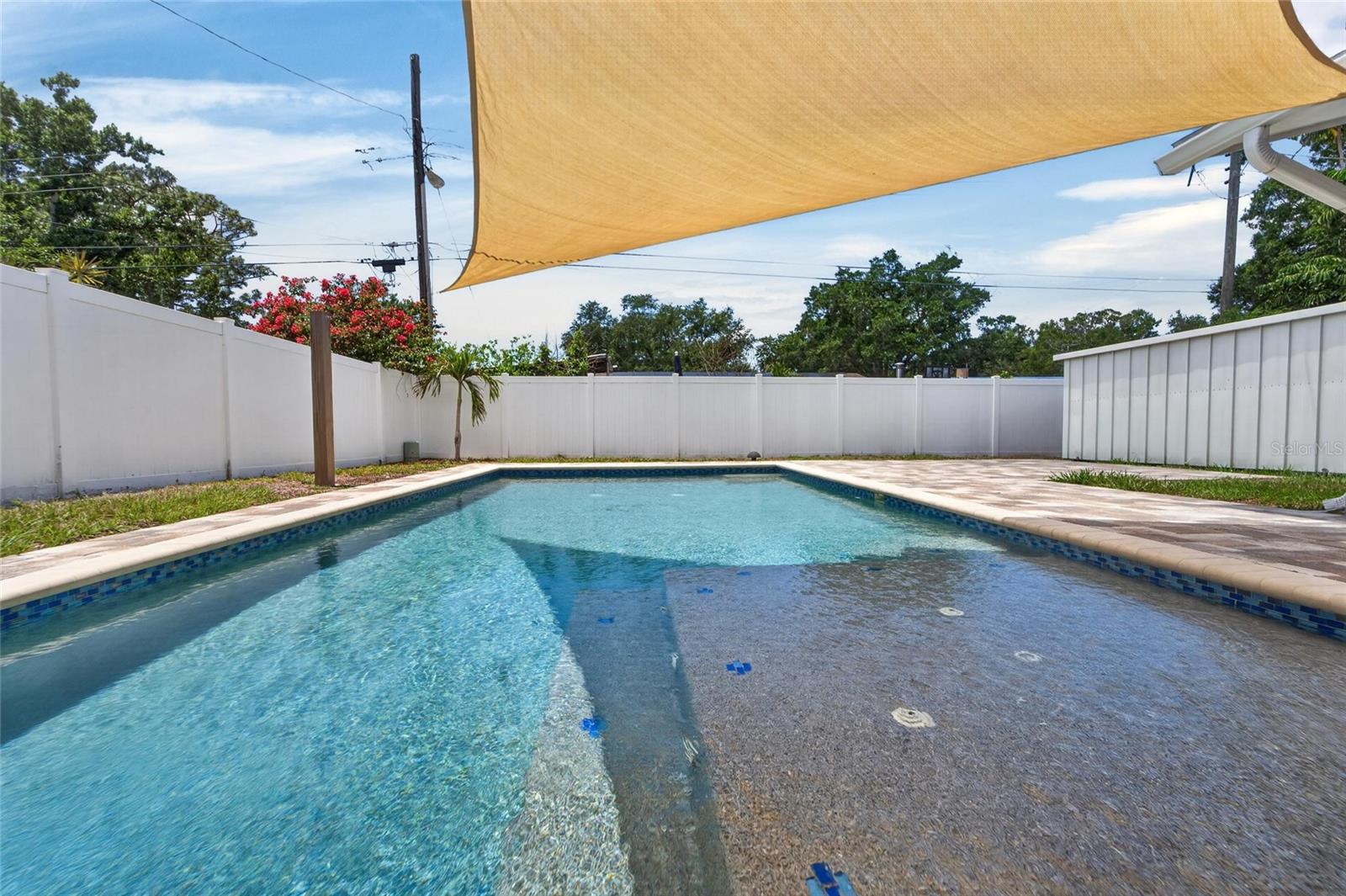6670 26TH WAY N, ST PETERSBURG, FL, 33703