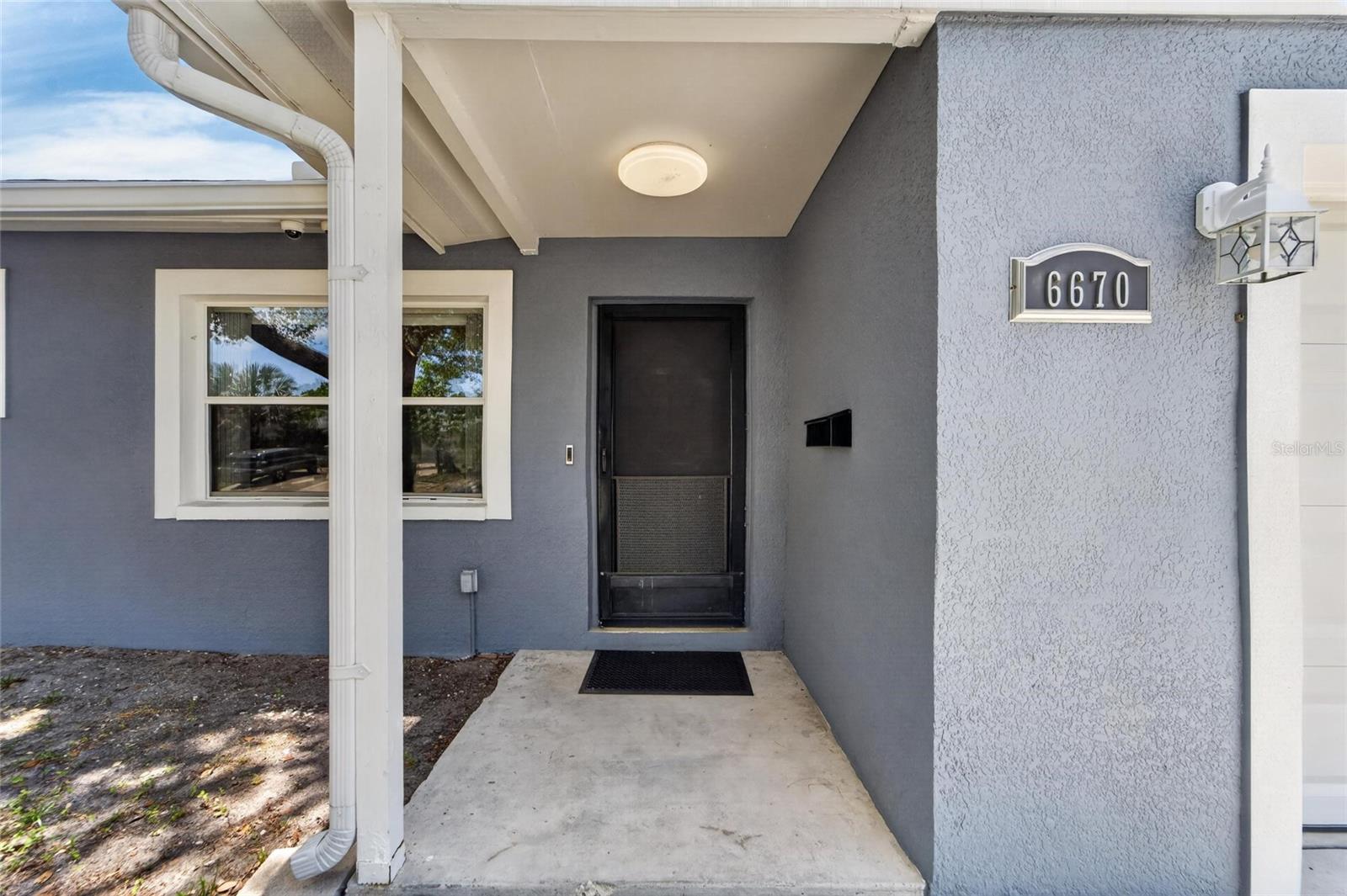 6670 26TH WAY N, ST PETERSBURG, FL, 33703